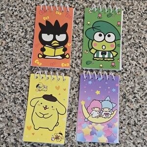 🍒🍒 (Bundle Only) 2 Sanrio Character Theme Notepads